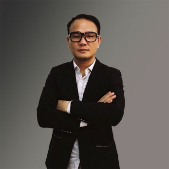 余昌偉 高級設計師